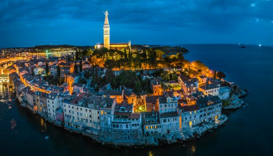 Rovinj esti fényei