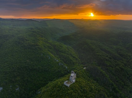 Kaštel Petrapilosa, Horvátország